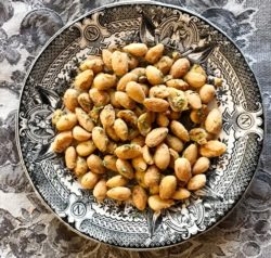 Porquerolles herbed almonds from Patricial Wells recuoe