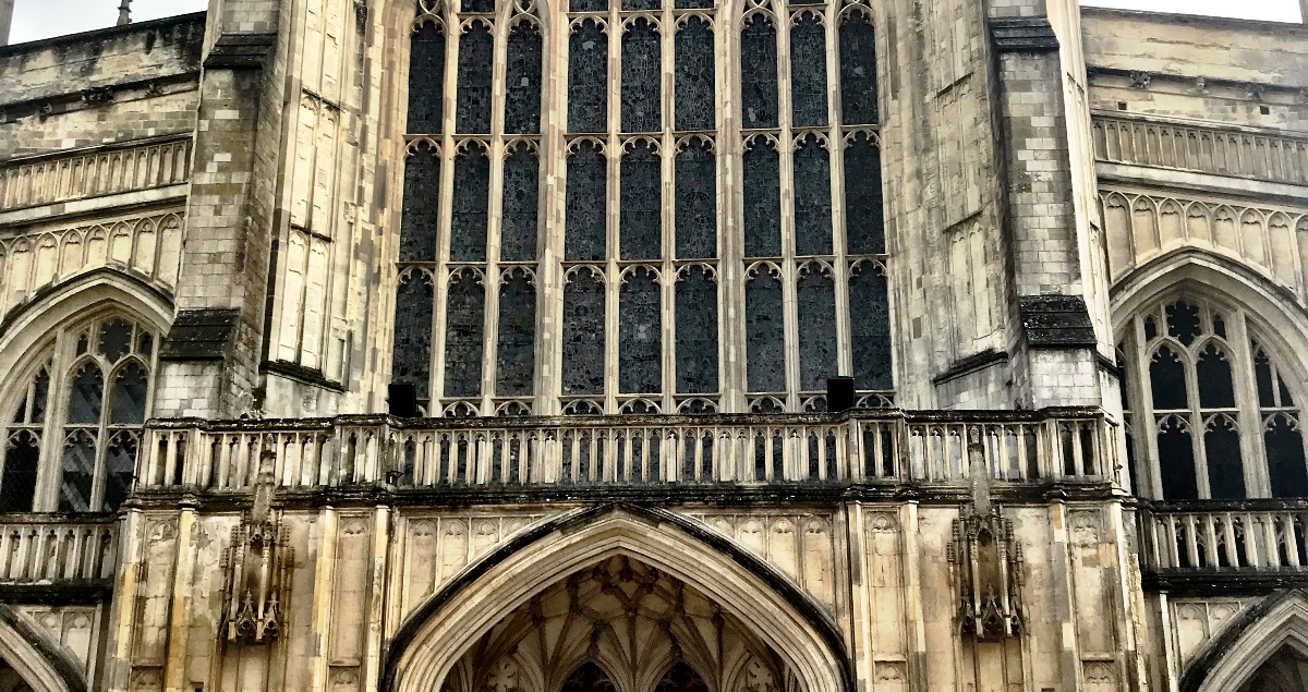 Cropped frontage of Winchester Cathedral