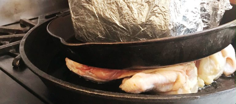 pollo al mattone closeup