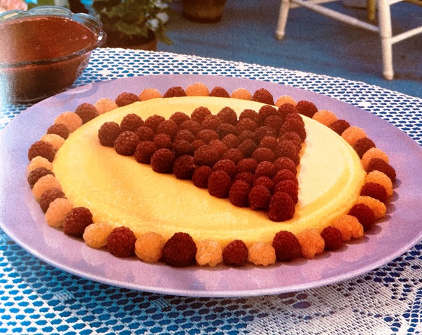 Mango Mousse with Raspberry Sauce