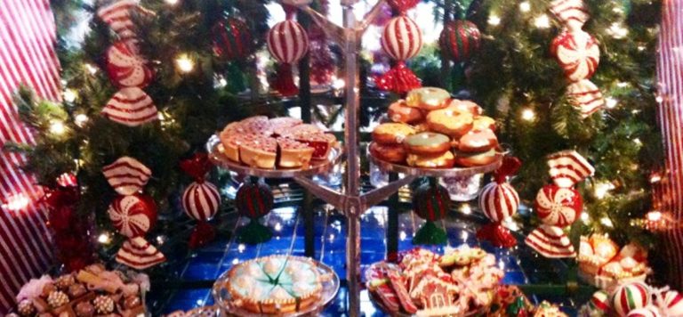 La Cuisine Christmas Window