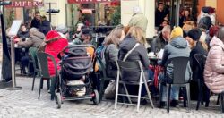 eating outdoors in winter in Bologna