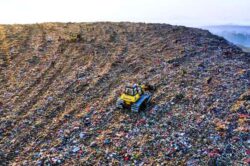 landfill image from plasticexpert.co.uk