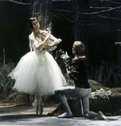 Carla Fracci as Giselle La Scala archives