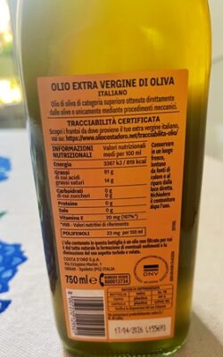 olive oil back label in Italy