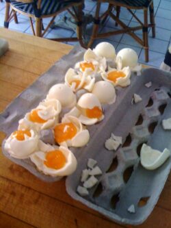 Charlotte's broken egg cupcakes